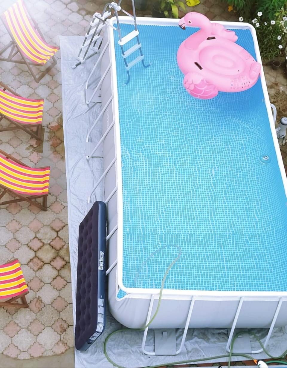 Hotel Lotus Уреки Екстериор снимка